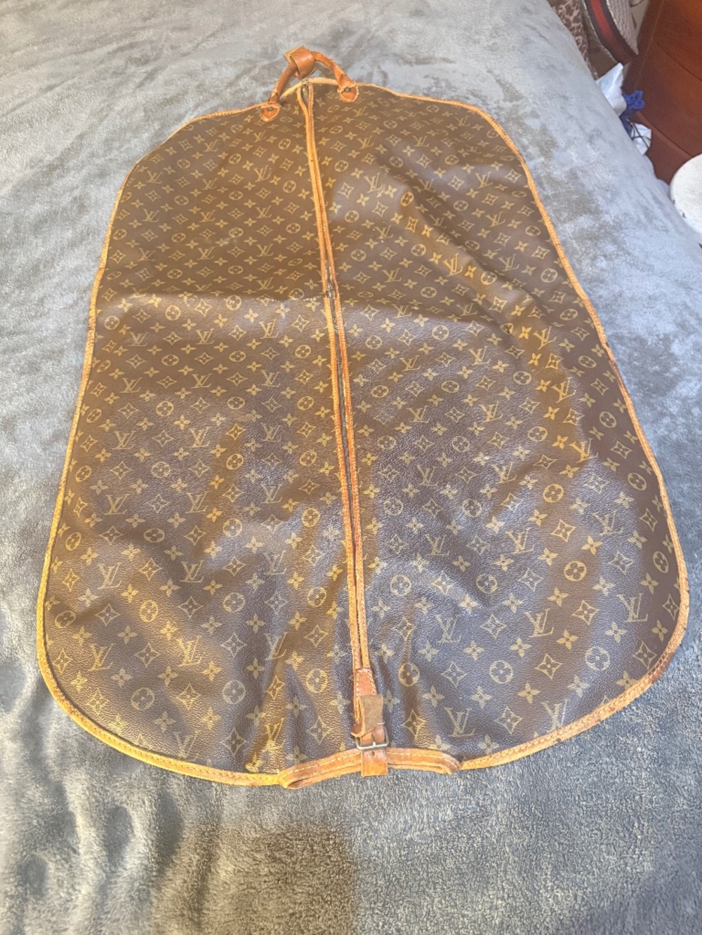 Garmet Bag